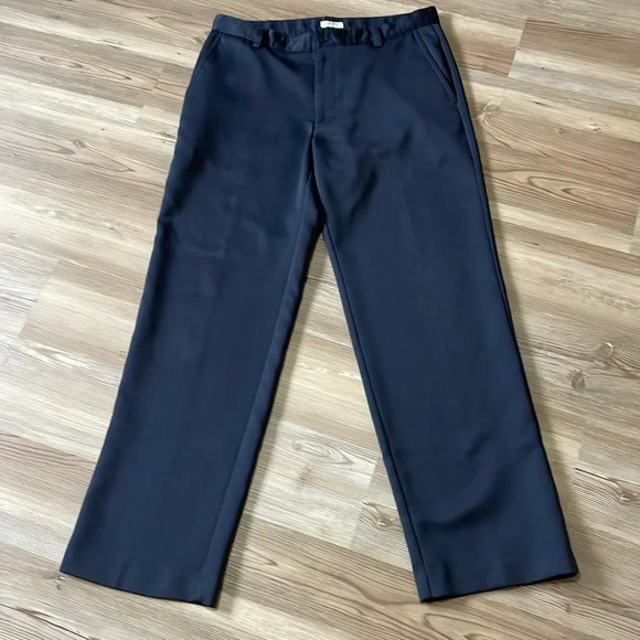 Izod Perform X straight leg pants Flat front Subtle texture Mens size 34 Navy - Picture 2 of 13